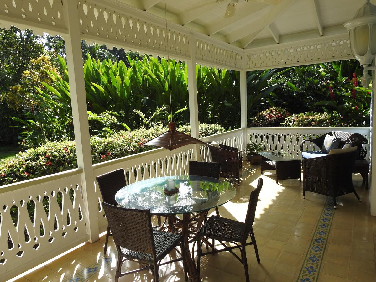 Playa Negra Guesthouse Кахуита Екстериор снимка
